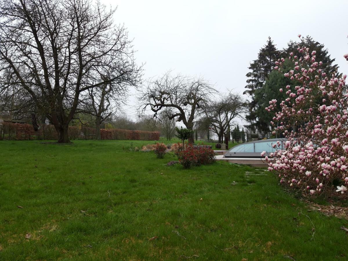 Rd Gite Andenne Exterior photo